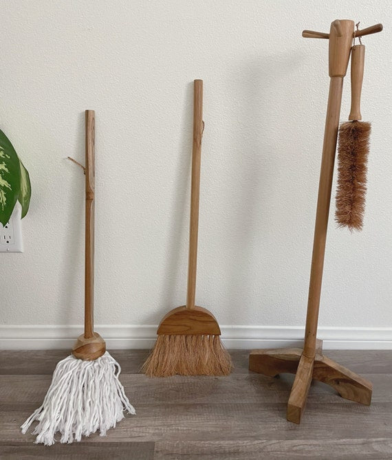 Guide de Nettoyage et Entretien des Meubles pour Enfants : Préserver la Propreté de vos Pièces Wehomz