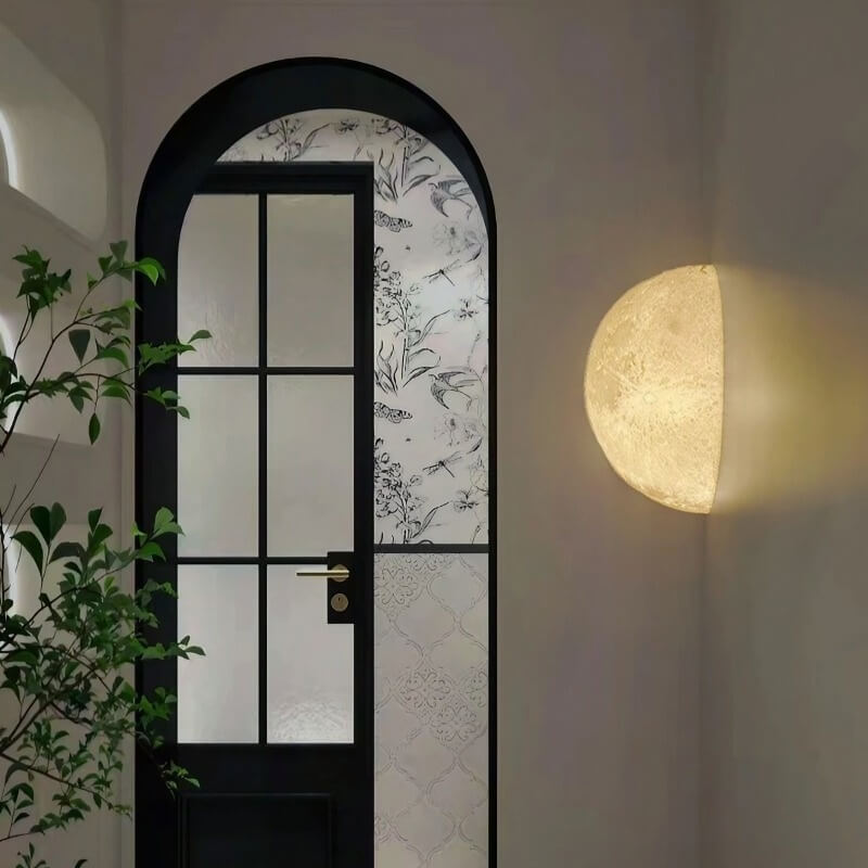Minimalist Modern Corner Lamp - 20cm Moon Wall Lamp - Warm White - Resin