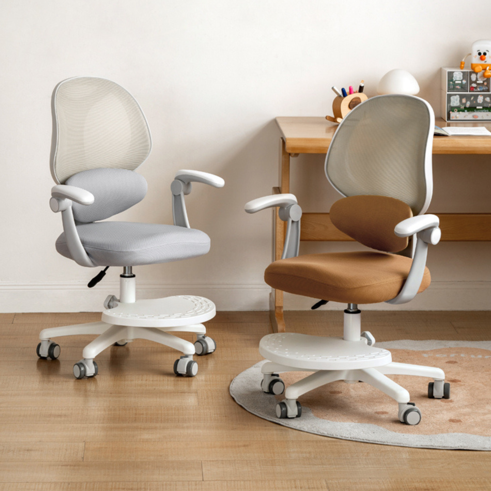 Adjustable Lift Writing Children's Study Chair.