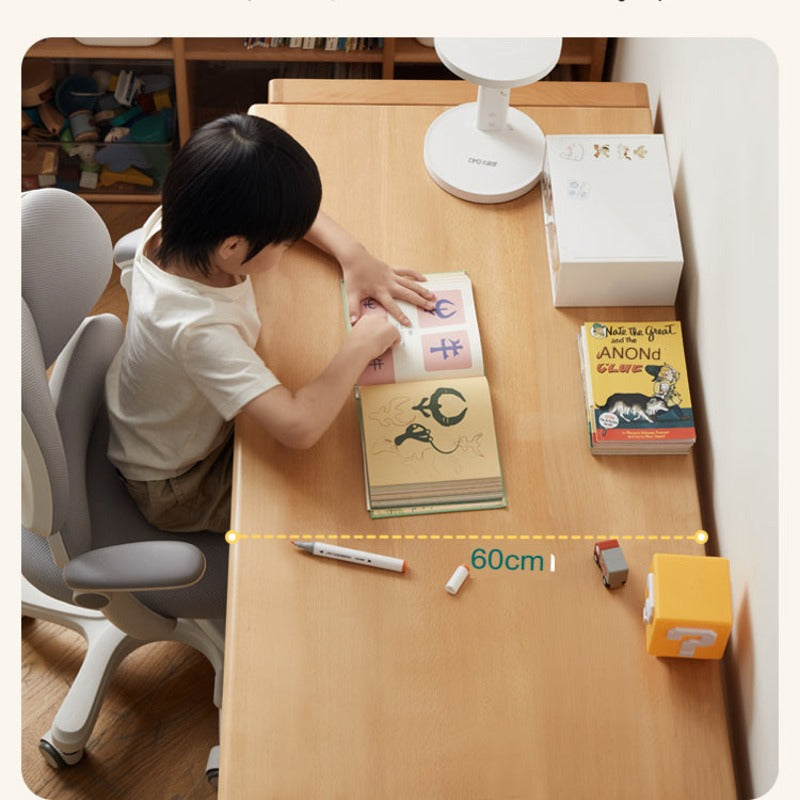 ビーチ材のソリッドウッドデスク 高さ調整可能