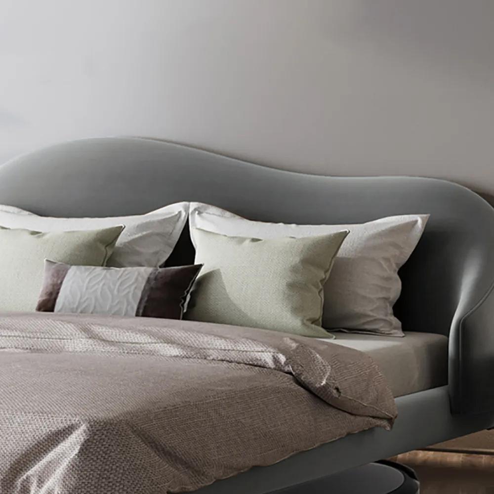Light Pink Queen Bed Velvet Upholstered Platform Bed with Metal Legs