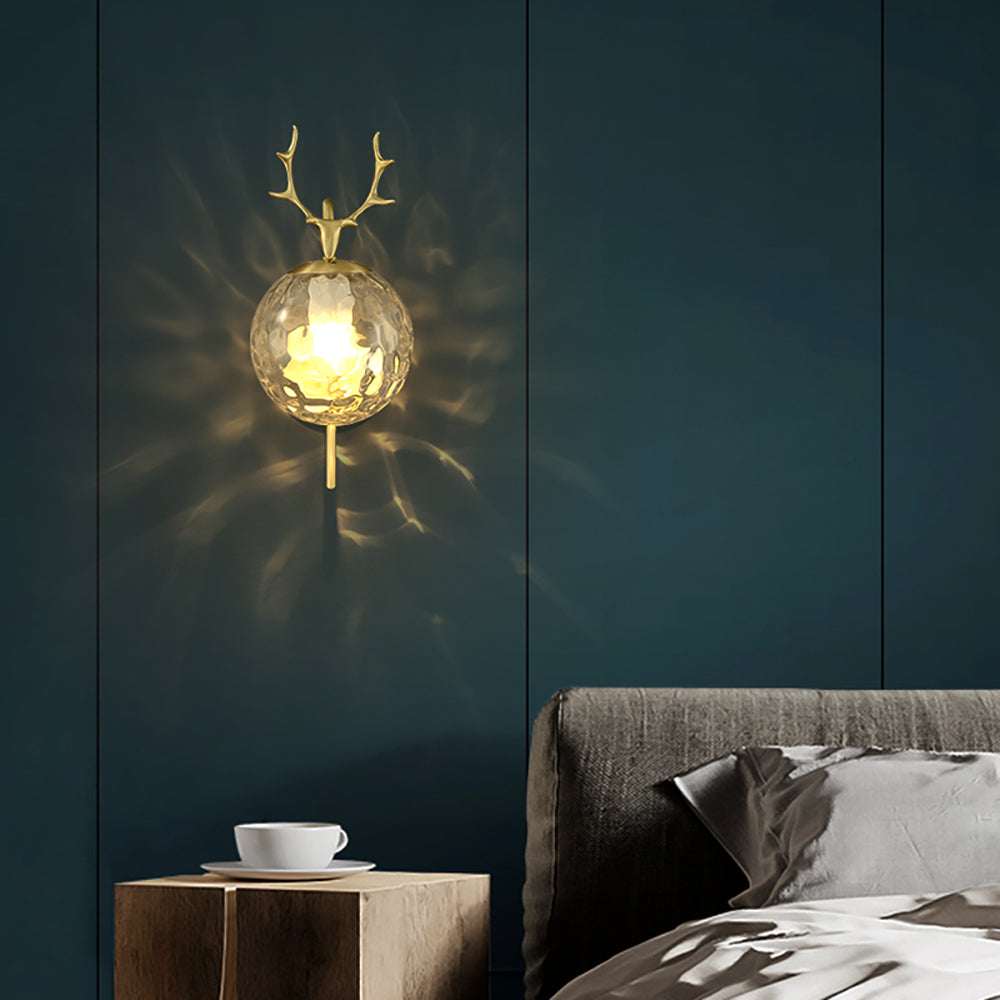 Modern 1-Light Antler Wall Sconce Brass Deer Wall Lighting with Globe Shade