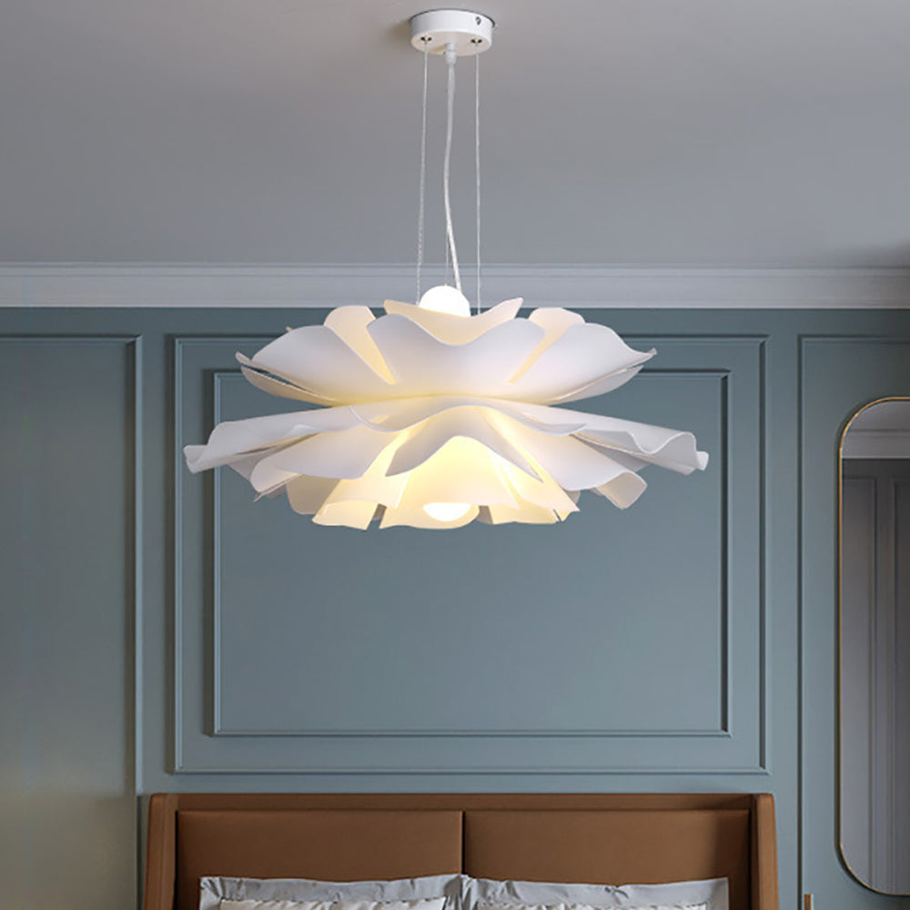 White Acrylic Pendant Light Chandelier in Flower Shape