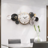 Retro Mute Metal Wall Clock with Distressed Multiple Round Shape