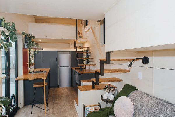Die besten Ideen für multifunktionale Tiny House-Möbel (8 inspirierende Designs, die Sie ausprobieren können)