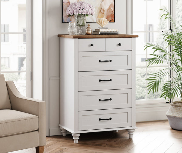 Kids Dresser vs. Wardrobe: Optimizing Storage for Small Rooms