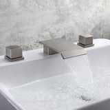 Moda Matte Black cascade de salle de bain répandue robinet carré à double poignée