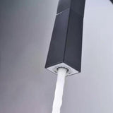 Grifo de cocina de cuello de cisne extraíble de un solo orificio Funciones dobles en negro