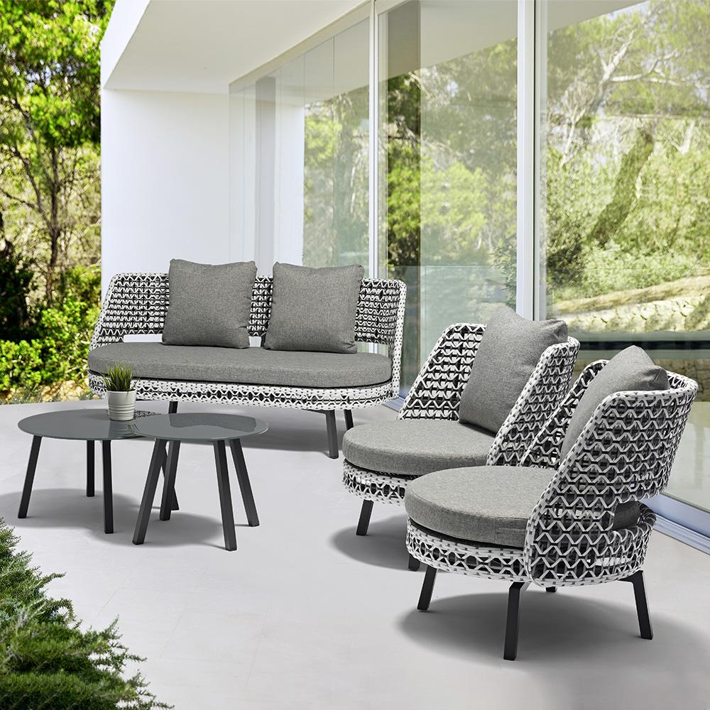 5-Pieces Rattan Patio Conversation Set with Rotating Armchair and Round End Table