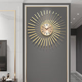 61 cm große, moderne, übergroße goldene Wanduhr mit spiralförmigem Metallrahmen