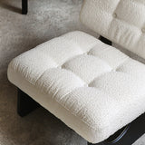 Moderner Boucle-Lounge-Sessel, weißer und schwarzer Akzentstuhl, Polsterung aus Eschenholz