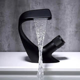 Zeitgenössischer kreativer Einhand-1-Loch-Wasserfall-Waschbecken-Wasserhahn