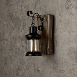 Styage de style industriel Metal Glass Lantern 1-Light Wall Light & Wood Backplate en bois