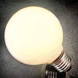 6W LED E26 Milky White Globe لمبة ضوء واحدة باللون الأبيض G125 الدافئ