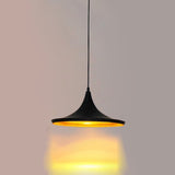 Luminaria colgante de una sola luz con forma geométrica de aluminio en color negro