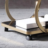 黒とブラシ付きゴールドスタイルのハンドル付きホイール上のモダンなローリング3層バーカート