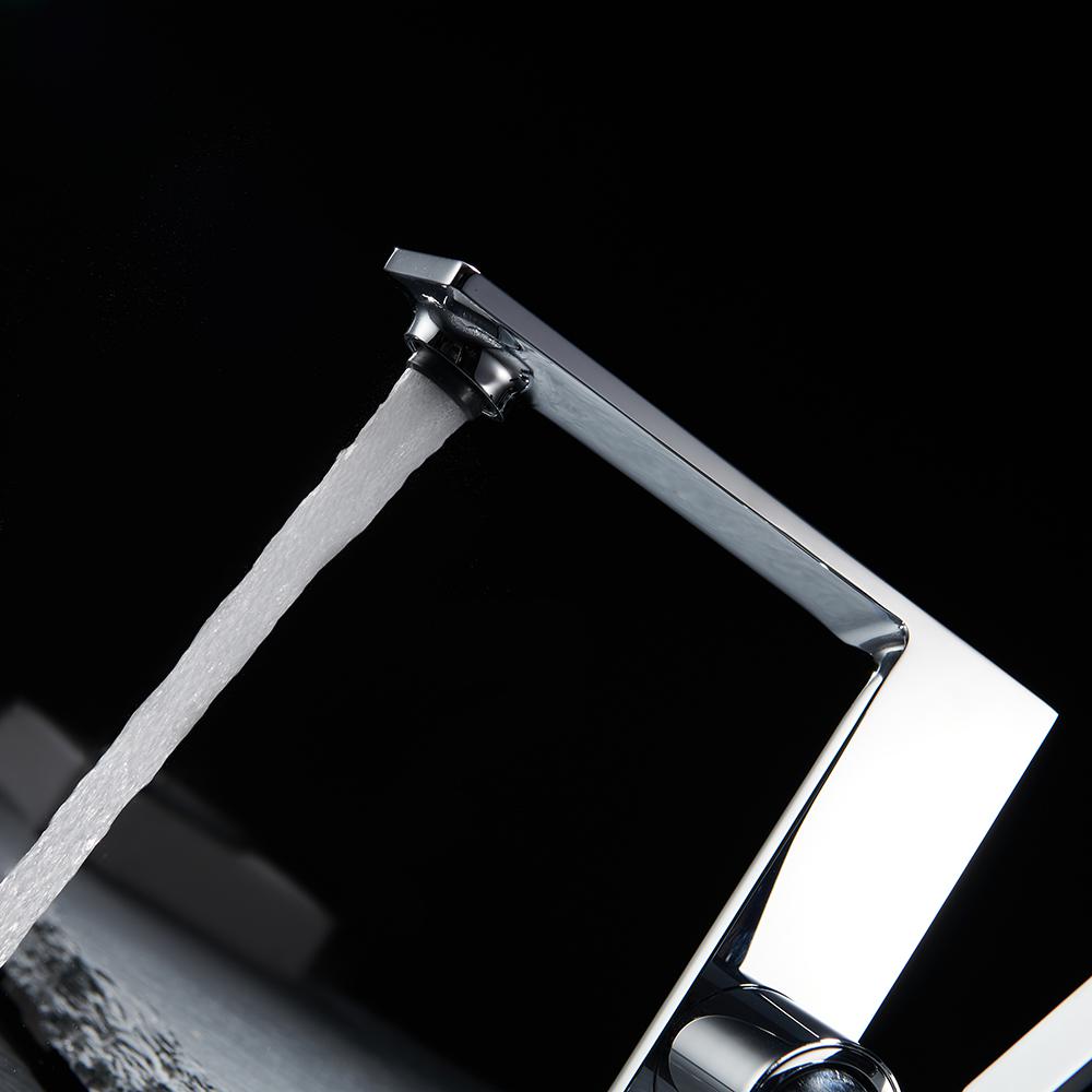 Brass Bathroom Sink Faucet Single Handle Single Hole in Polished Chrome