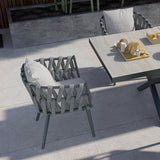 الألومنيوم والراتان في الهواء الطلق فناء كرسي الطعام كرسي بذراعين مع وسادة باللون الرمادي (مجموعة من 2)