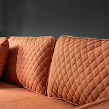 82.7 "L Orange Leathaire Fabric Sofa منجد 3 مقاعد مع وسائد الذراع الخلفية مربعة