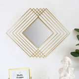 Espejo de pared de metal dorado con rombos geométricos superpuestos de lujo moderno