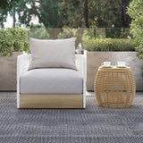 Sofá de silla giratoria para exteriores de ratán tejido blanco Sillón de patio costero giratorio de 360 ​​grados